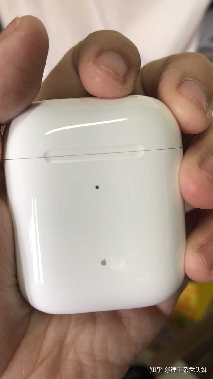 在购买airpods2代时激光镌刻什么显得很有意思