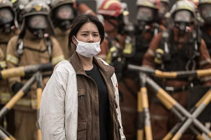 贤 / 金英爱 / 宋永彰 / 金英熊 / han-cheol jo / 崔昻勋 / 吴艺雪