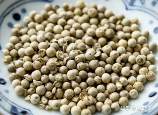 黑胡椒和白胡椒在烹饪上有什么区别么 知乎 黑胡椒和白胡椒在烹饪上有什么区别么 知乎
