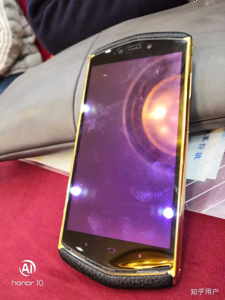 手机体现不了逼格的,上次开会,某主任,手持8848,逼格满满