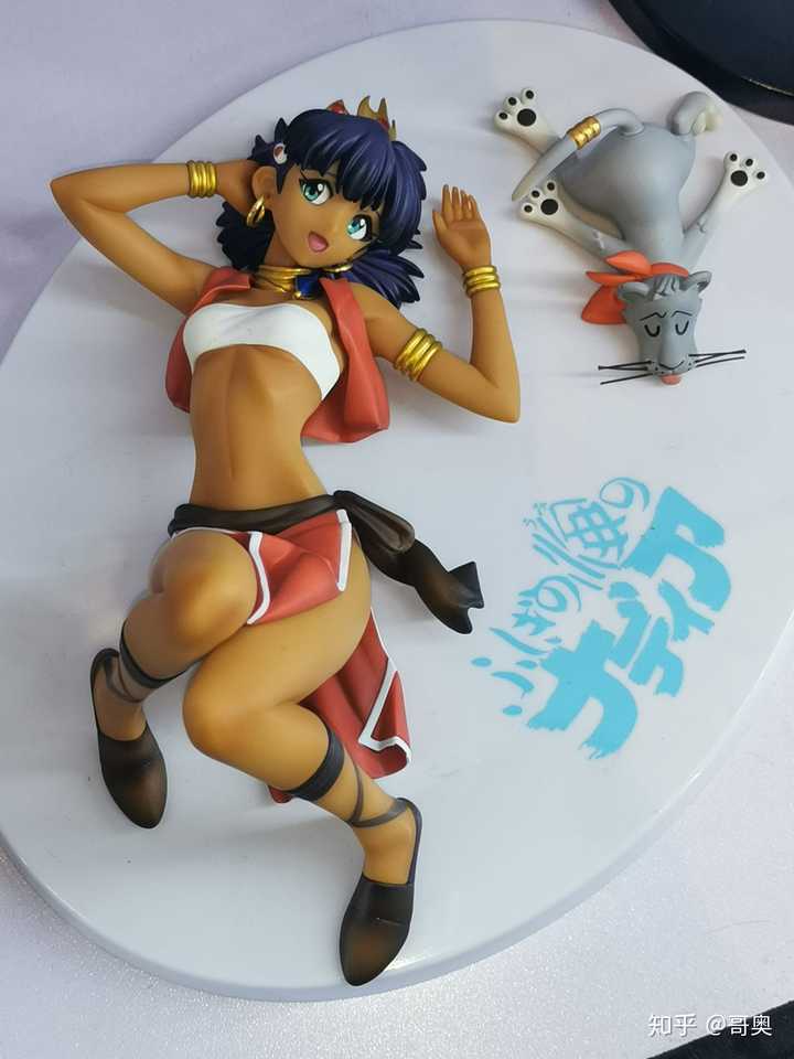 新人初入手办,请问下把手办一直放在书柜上会坏吗?