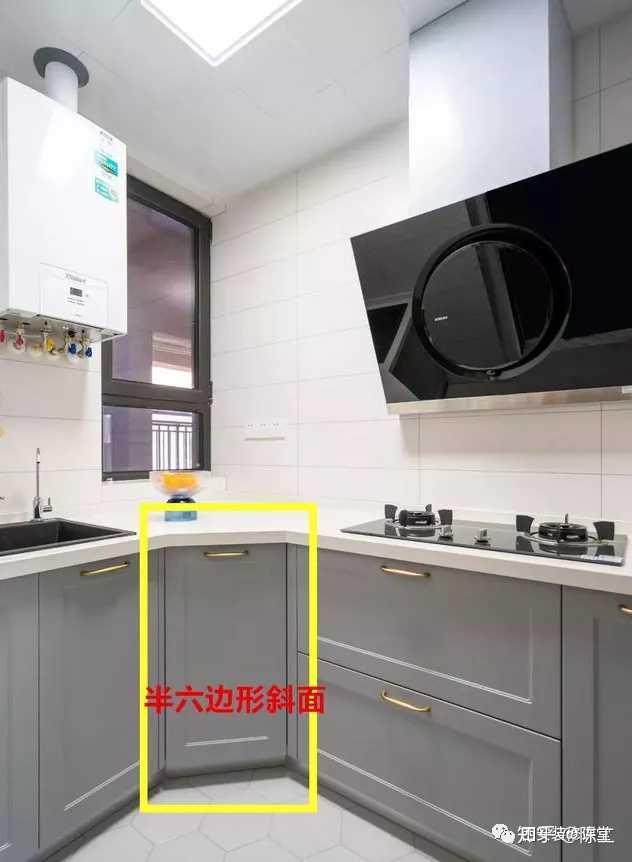 CI 可观测性与失败根因分析（2025）