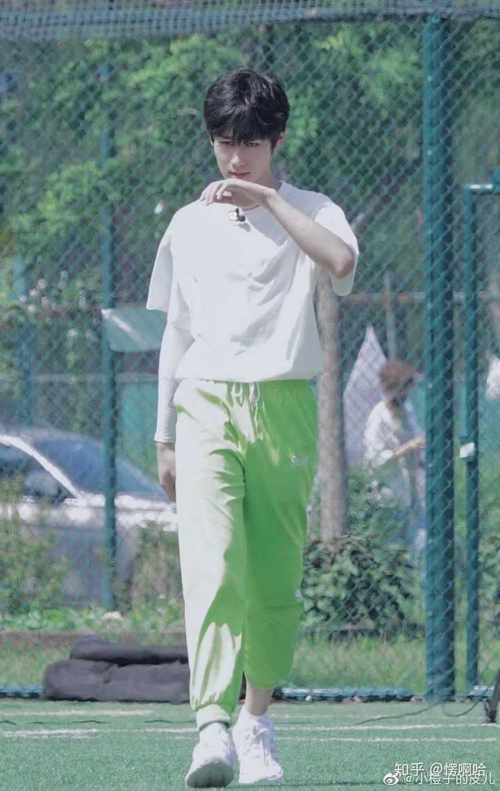 想问一下各位真知棒是怎么喜欢上张真源 知乎