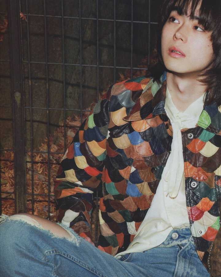 超爱菅田将晖的穿衣风格,想知道他是什么风格,顺便求他的穿搭图?