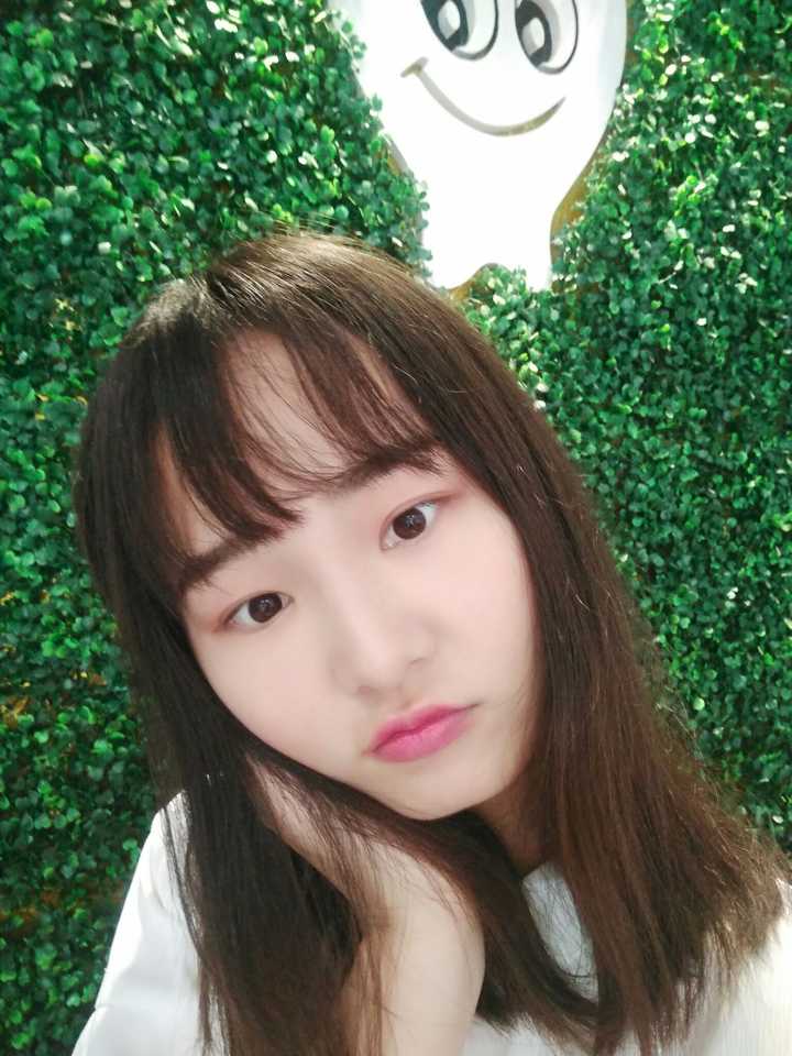 正脸好看但侧脸丑到爆是种怎样的体验?