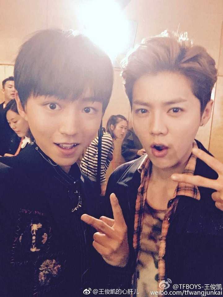 王俊凯和鹿晗谁的人气高?谁的粉丝多?谁的粉丝厉害?谁长得更好看?