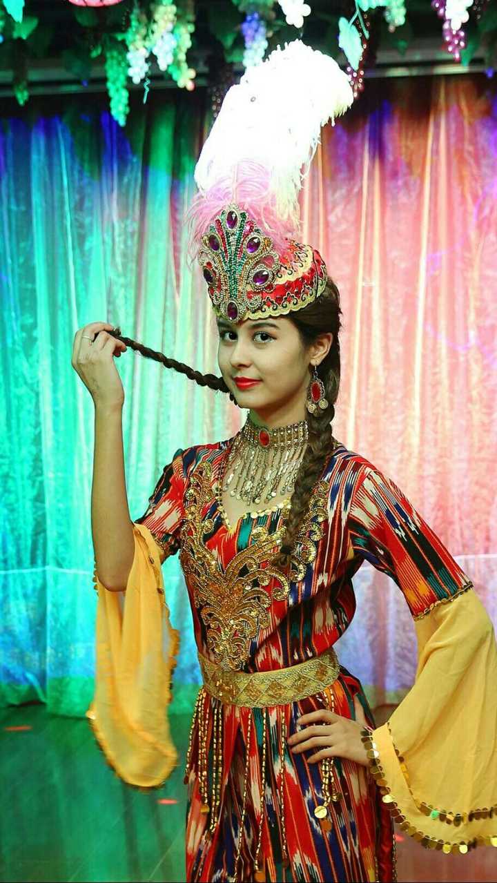 我是新疆吐鲁番的普通老百姓,欢迎大家做高铁来吃葡萄,看美女