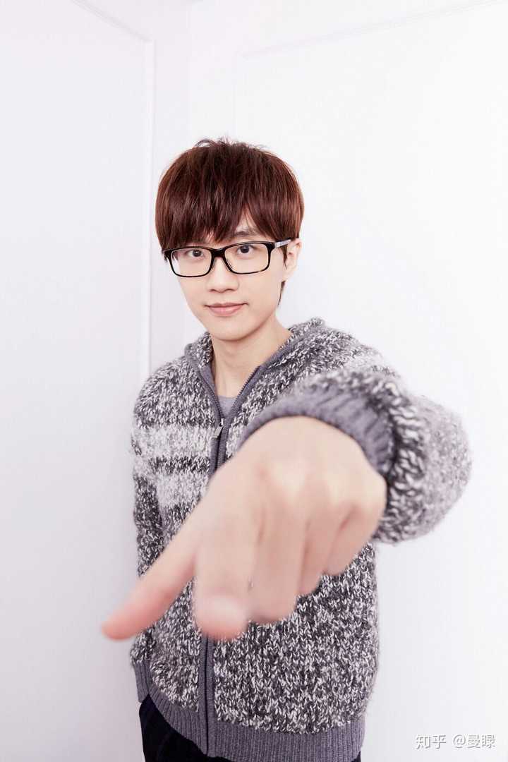 许嵩有修过眉毛吗? - 知乎