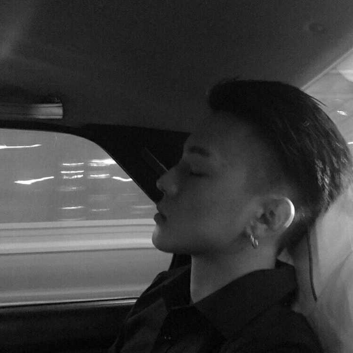 有哪张不知名的男生照片让你特别心动念念不忘珍藏至今,一直想知道他