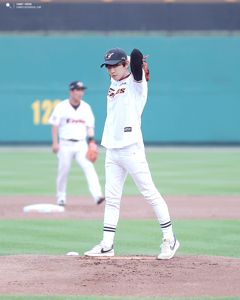 15年棒球比赛开球手,这个不算少见,但却是我爱情开始的地方,私心贴上