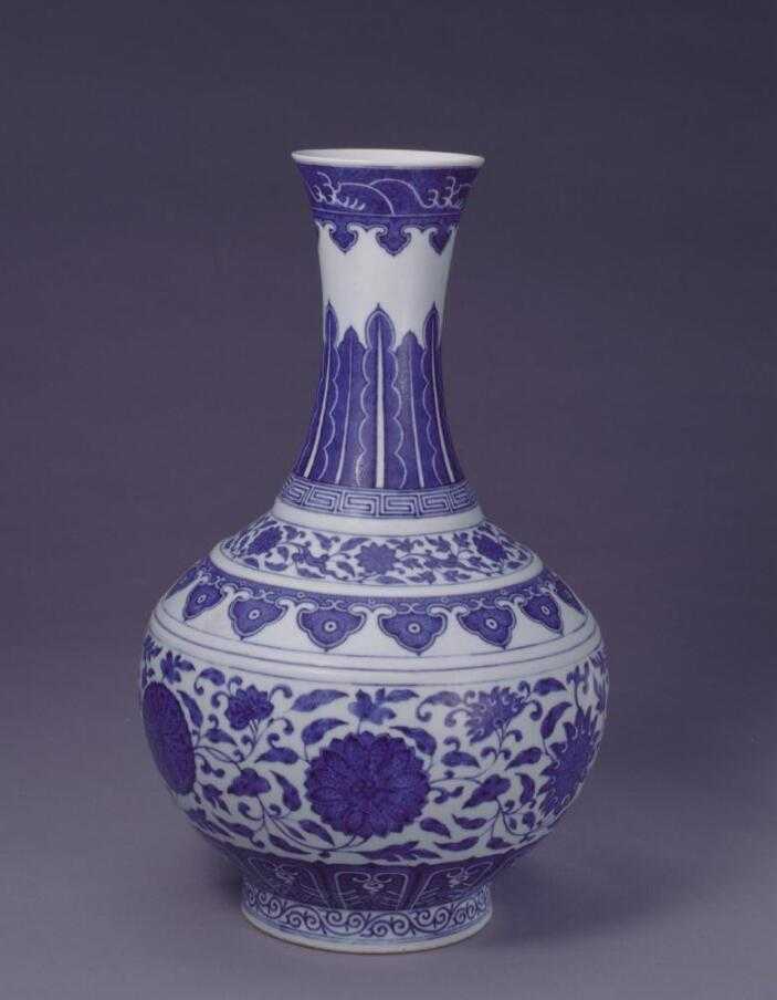 请教:清代各个时期缠枝莲的画法？ - 杭州一色美术馆的回答- 知乎