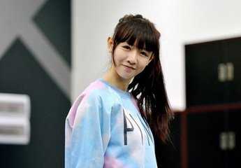 日常有哪些高端评价\/吐槽电影的搞笑节目? - 知