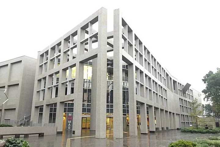 巨构建筑到底是怎样定义的?像国家大剧院这种大跨度建筑算不算巨构建筑? - 知乎