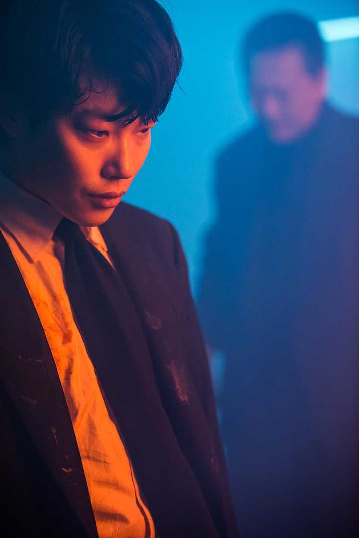 更多简介影人:赵寅成 / 郑雨盛 / 林秀晶 / 裴晟祐 / 李周妍 / 柳俊烈