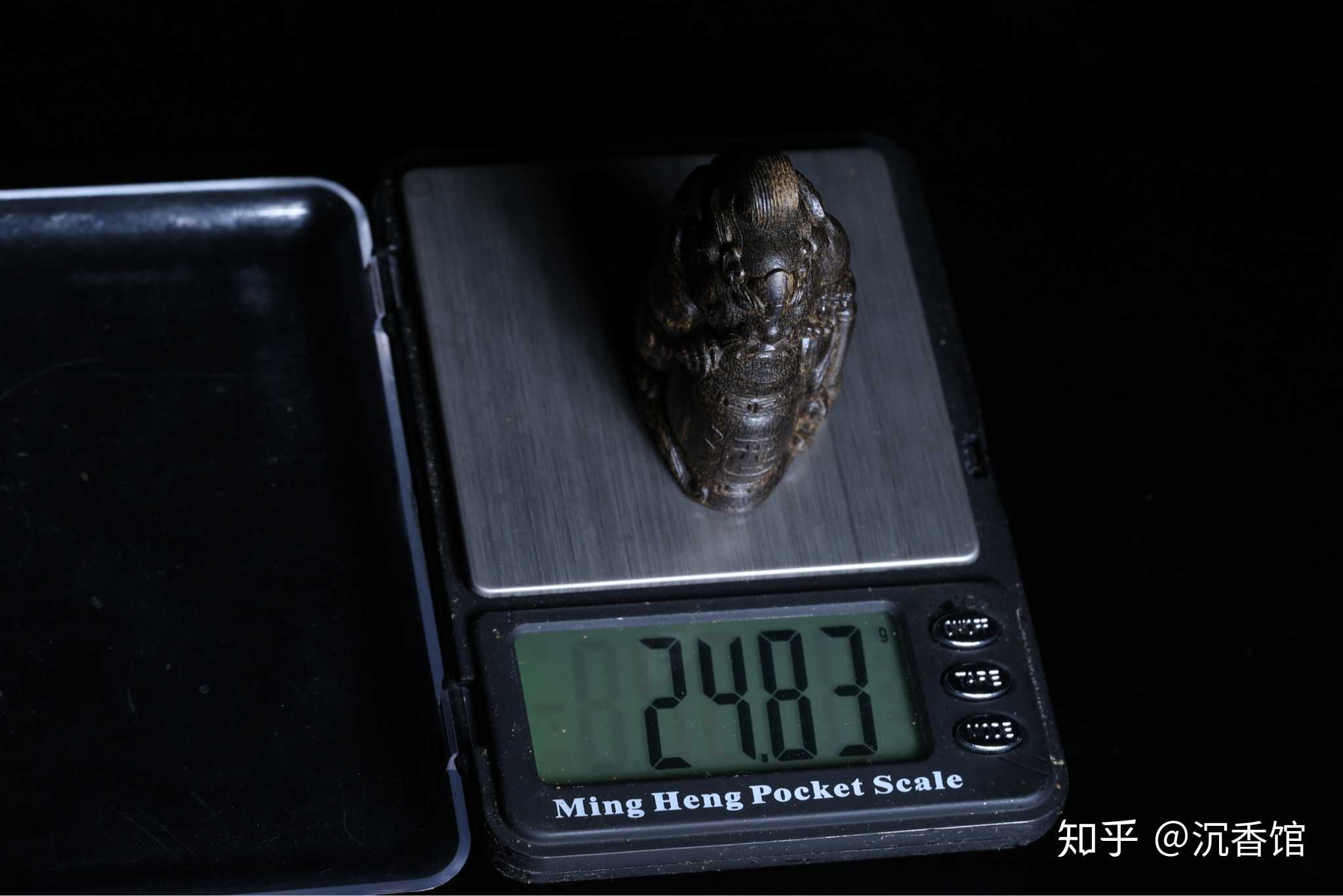 耕耘堂沉香棋楠馆 的想法: 「瑞兽」文莱沉水把玩 规格:55×32×28mm