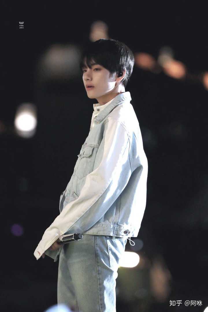 金泰亨 是真的浑身上下每一个地方都长的是我喜欢的样子