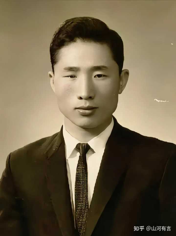 如何评价韩国前总统李明博? - 知乎