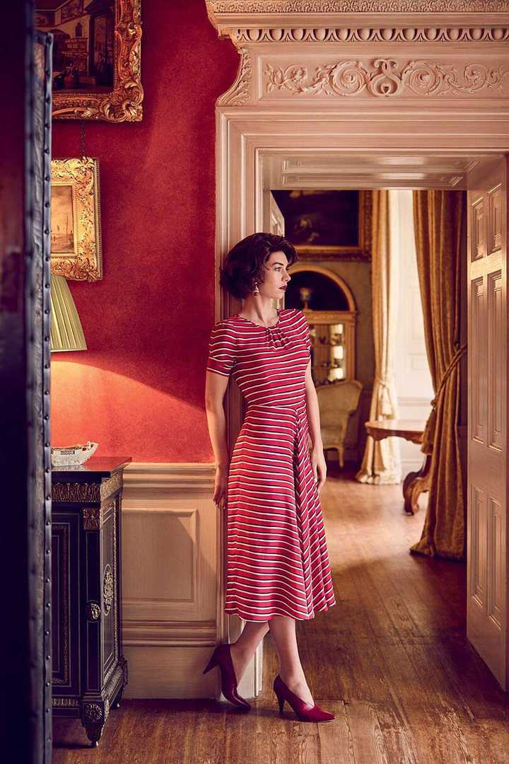 丹尼尔·贝茨 / 詹姆斯·希利尔 / 杰瑞德·哈里斯 / 凡妮莎·柯比