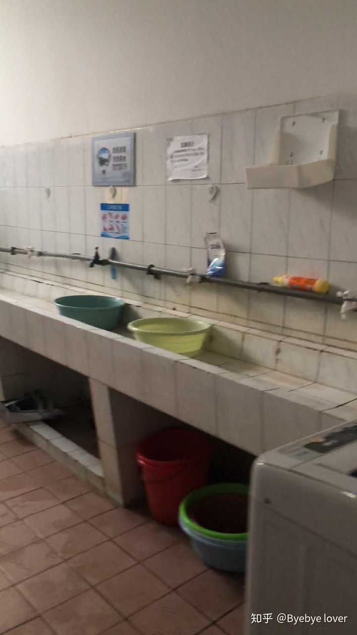 有潍坊寿光圣都中学宿舍图片吗?