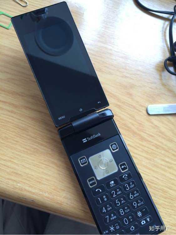 有没有什么翻盖手机推荐？ - 知乎