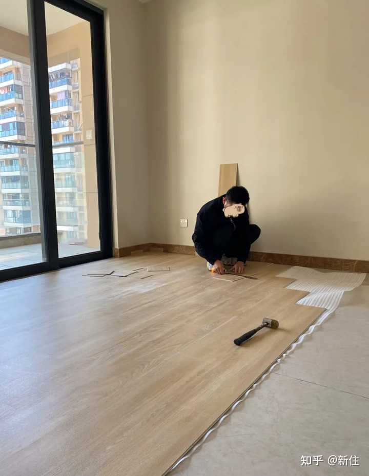 家里装修，地面除了铺瓷砖和木地板，还没有别的选择吗？ - 知乎