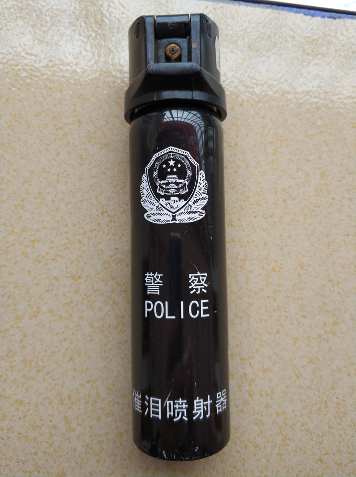 为什么警方不配备胡椒喷雾剂?