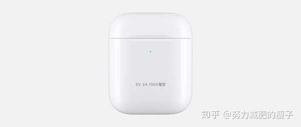 苹果的 AirPods 充电盒可以刻字了,你会刻什么字?