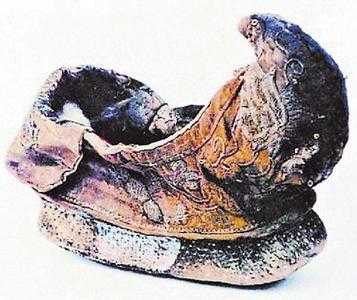 中外古代鞋子一般都用什么材料做的?特别是鞋底? - 知乎