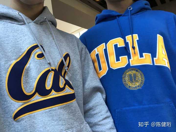 他伯克利,我ucla ,然后换着校服穿. 今年他去香港读研,分了.