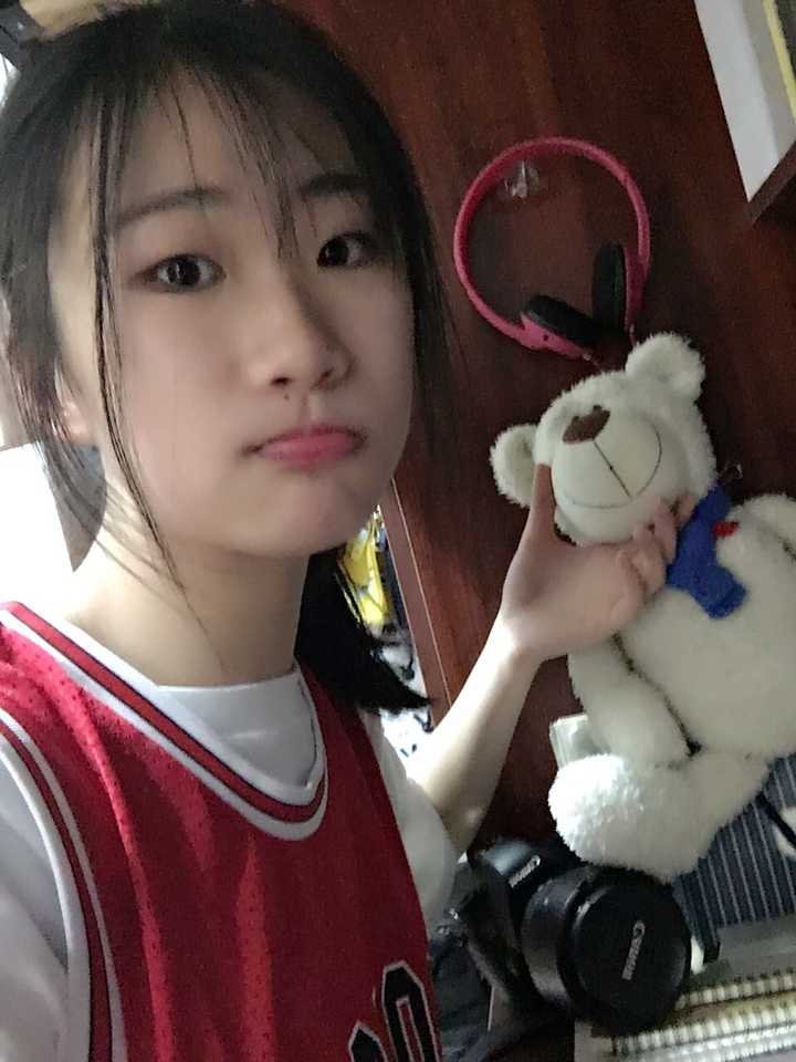 请看不了丑女的先离开,如何变美?