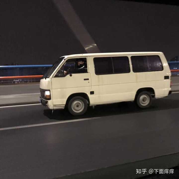 (年初陪朋友接回来的海狮h50,83年的)