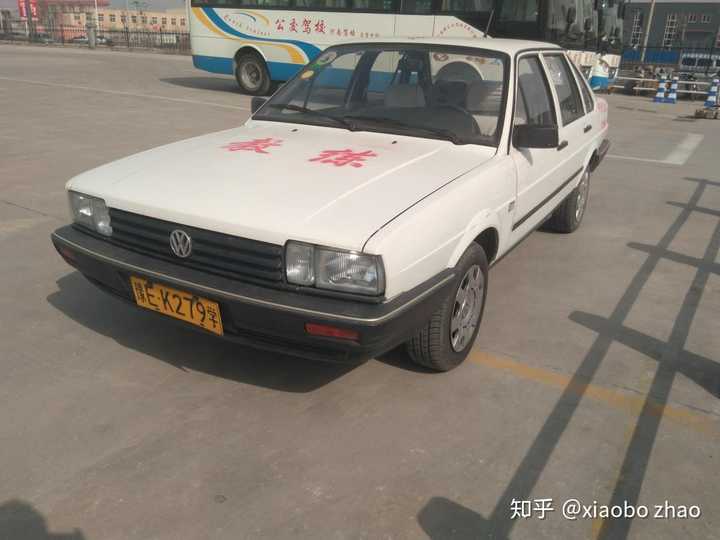 教练车普桑,那时候学大车一段时间,最后是年龄不够就没有考驾照.