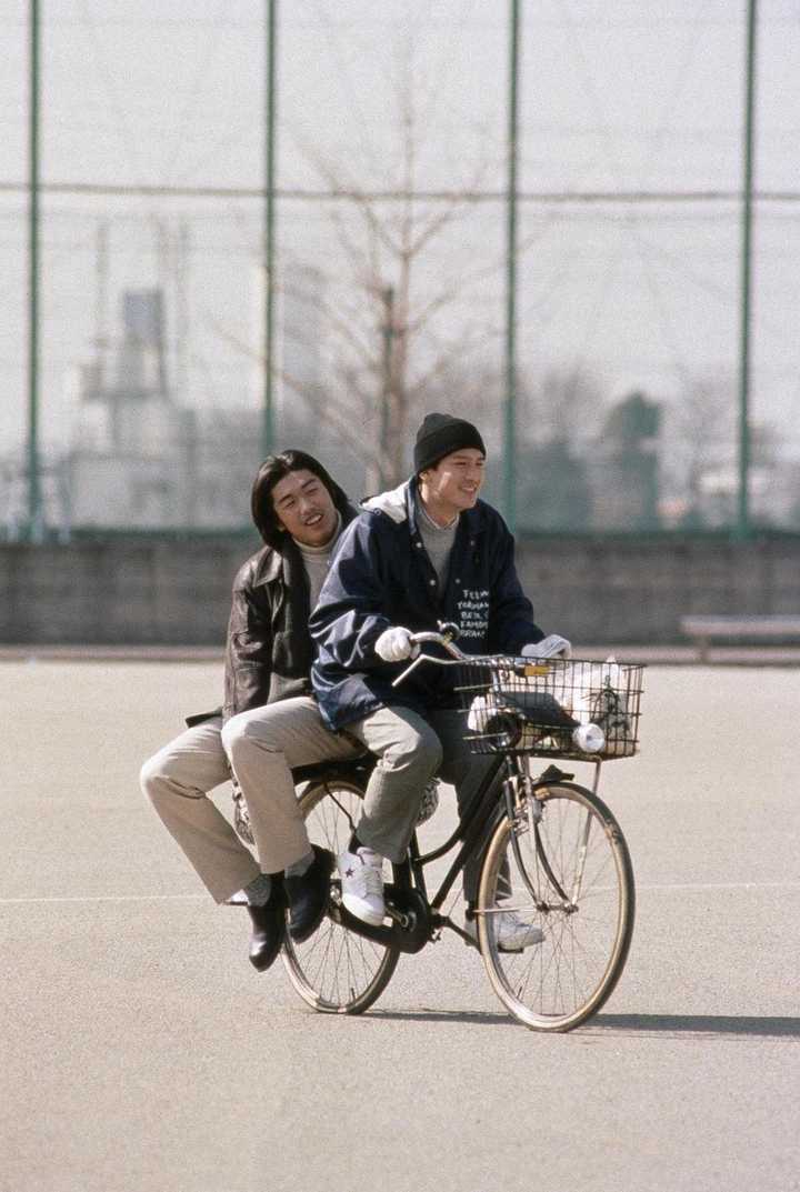 津田宽治 / 大杉涟 / 平泉成 / 森下能幸 / 大家由祐子 / 田村元  