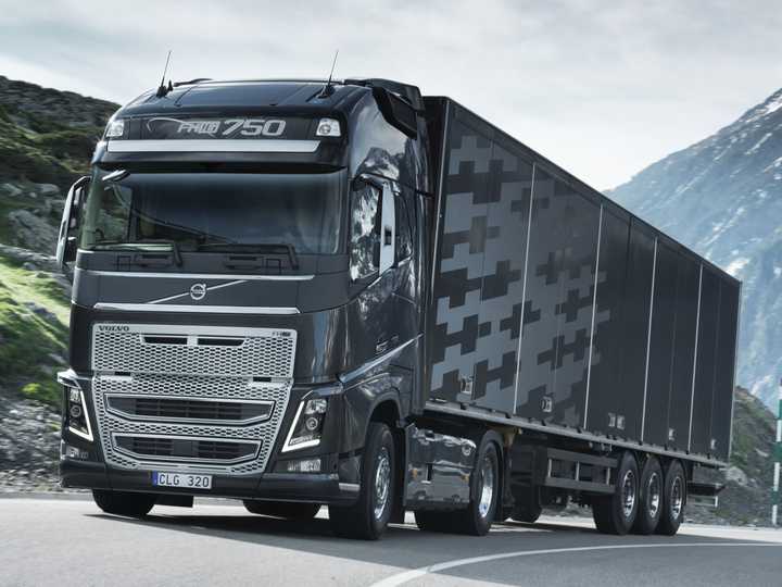 人生第一部车,预算30左右,纠结于奔驰c200l还是宝马320li抑或是汉兰达