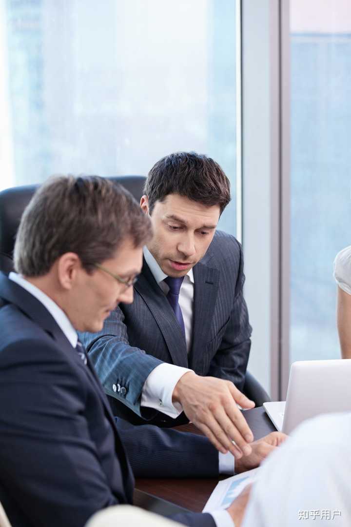 在职场中要如何感谢领导的帮助呀？ - 知乎