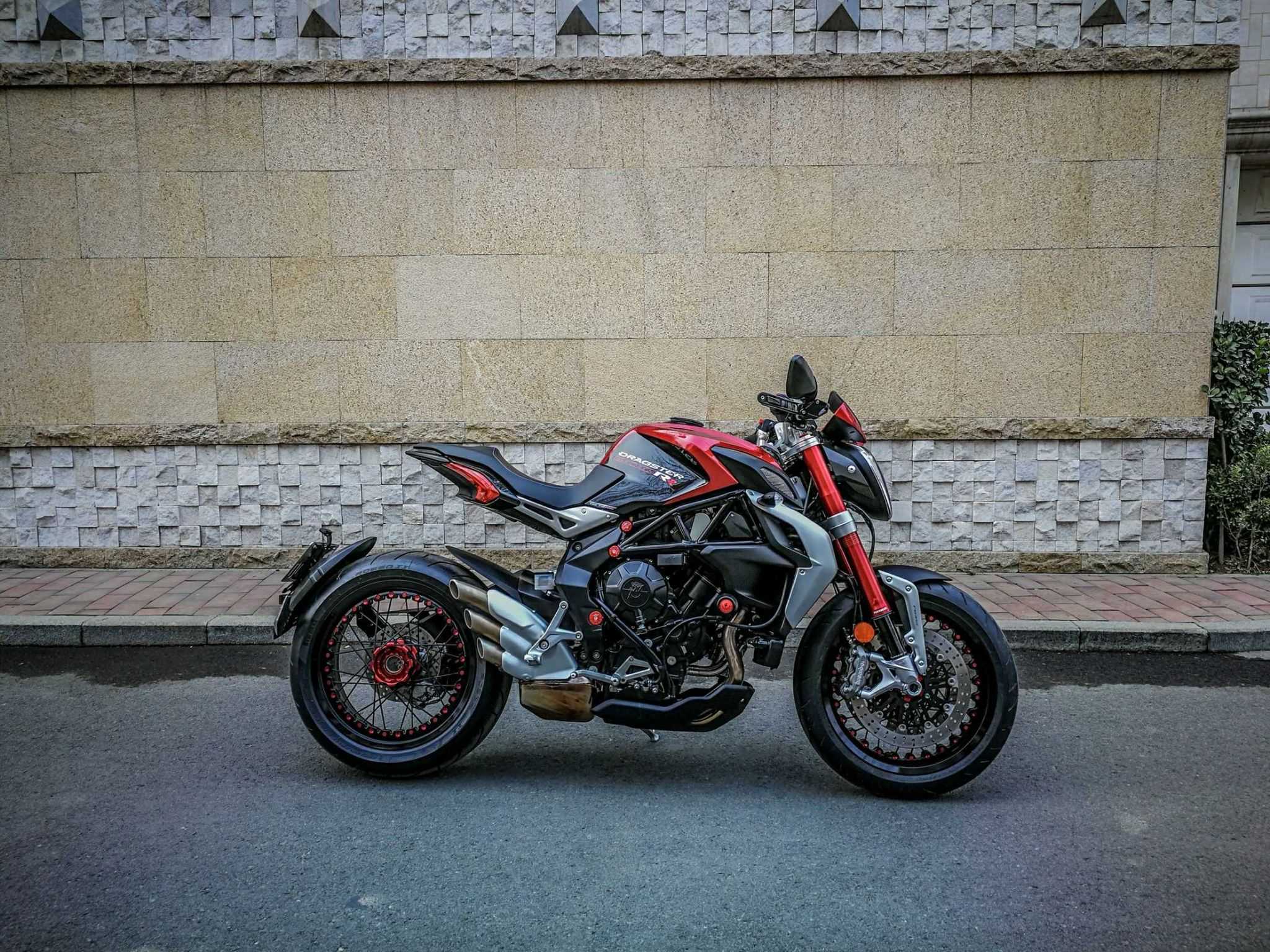 mv agusta(奥古斯塔) dragster 800 rr 限量版