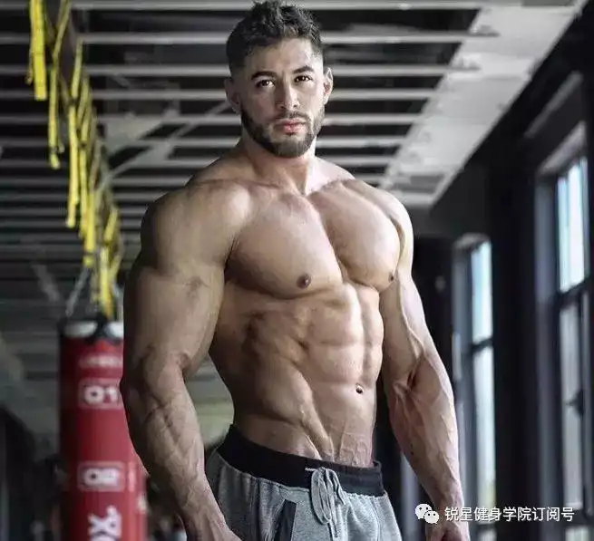 如何让胸部肌肉拥有最好的刺激感受?教你3组