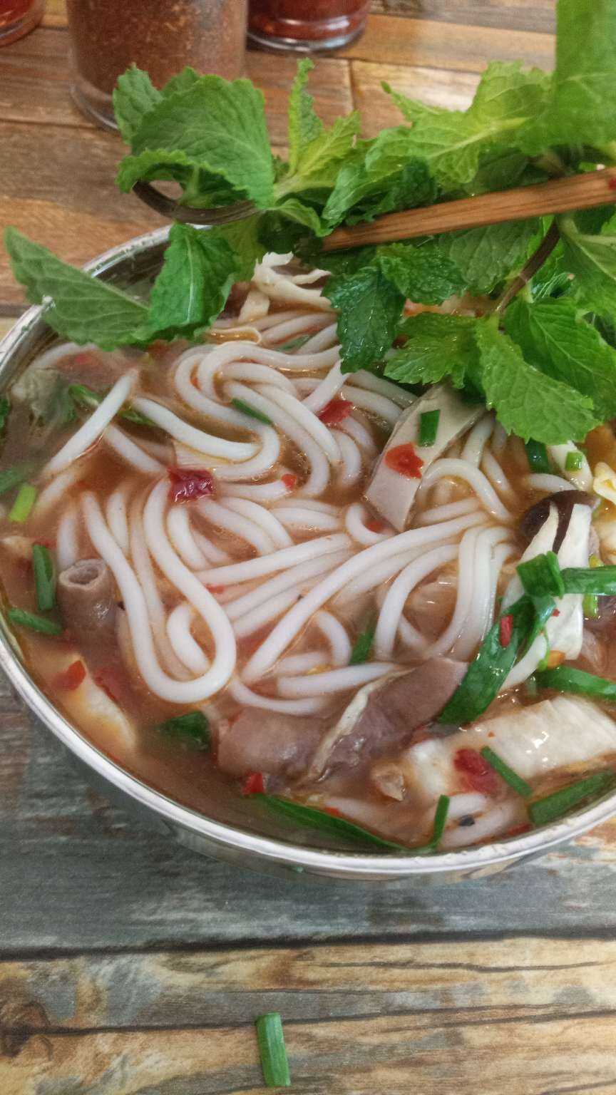 羊肉米线大概是我会喜欢一辈子的东西了