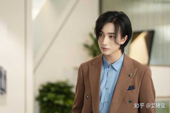 怎样看待剧版《杀破狼》的选角?