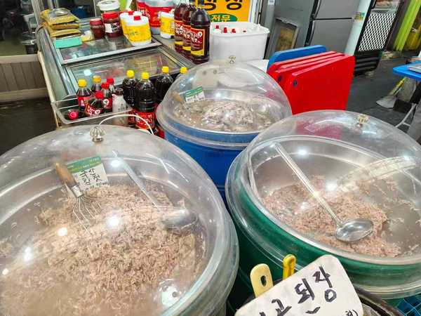 同样是边角料发酵，为什么鱼露没有像「豆酱」和「酱油」那样成为全国性调料？