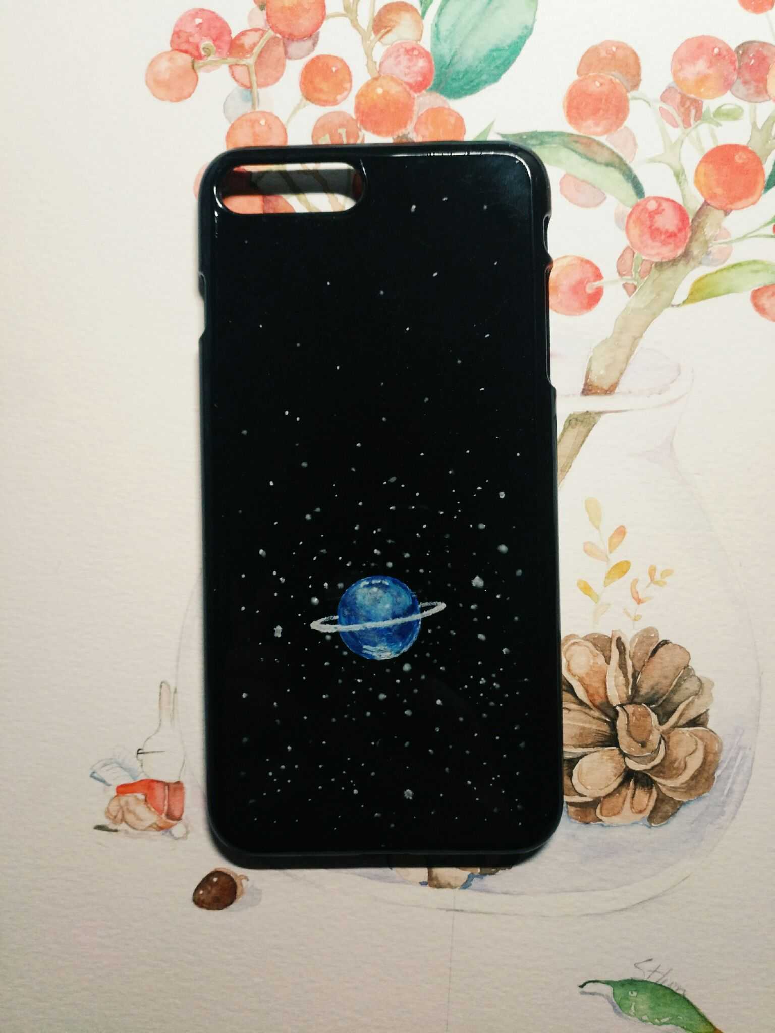 超简单的 买了滴胶手机壳,用丙烯画好底色,夜光漆涂在想要夜光的捣浇