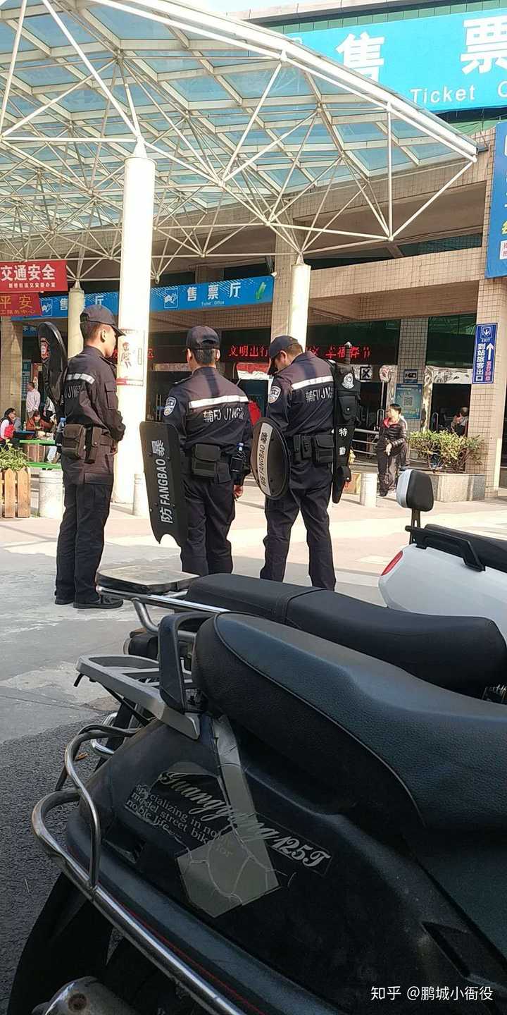 辅警配枪正式图片