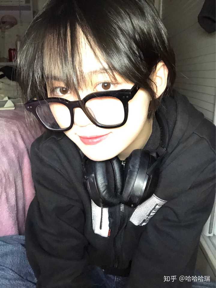 圆脸剪超短发会帅吗?