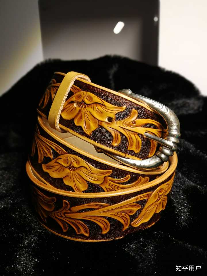 有为自己做过皮艺diy(皮包,皮饰)吗?