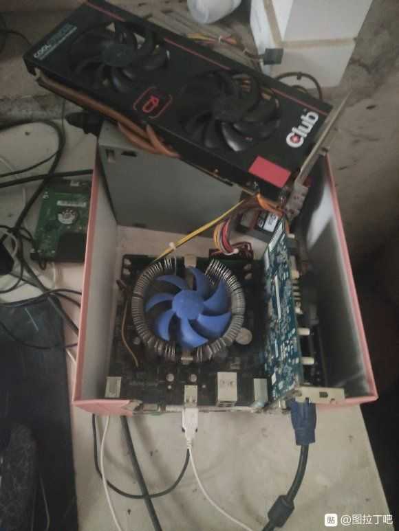 「垃圾佬」的电脑是什么样子?