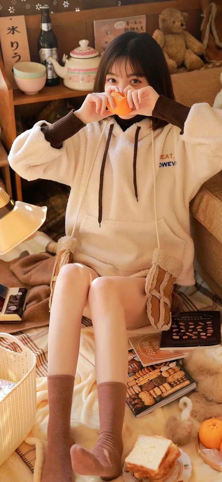 大家对于男生喜欢用性感的小姐姐壁纸怎么看