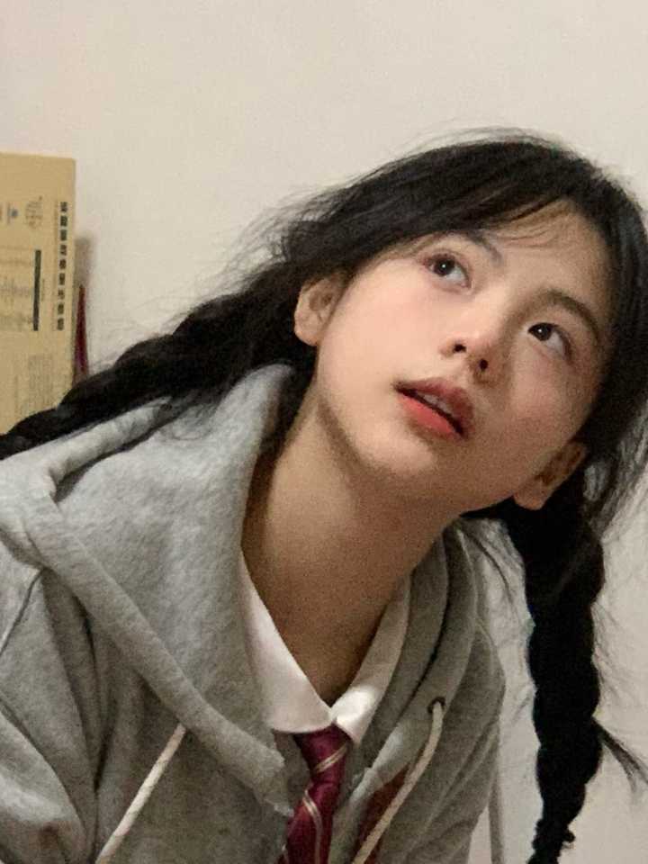 你见过的最漂亮的初中生能有多漂亮? - 知乎