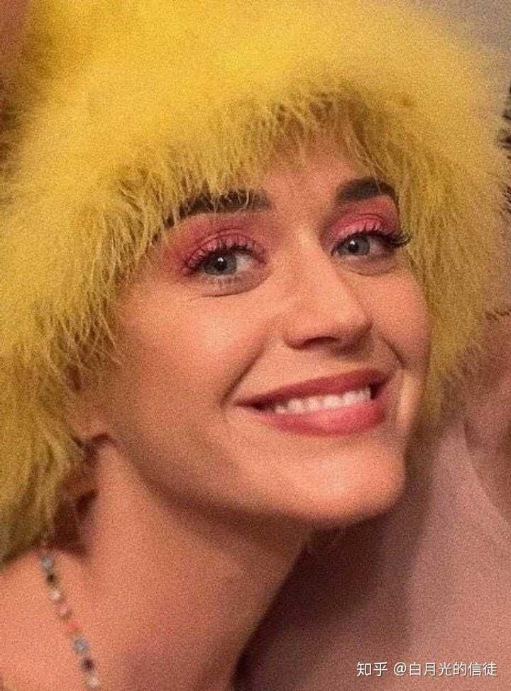 为什么水果姐的果图那么火?