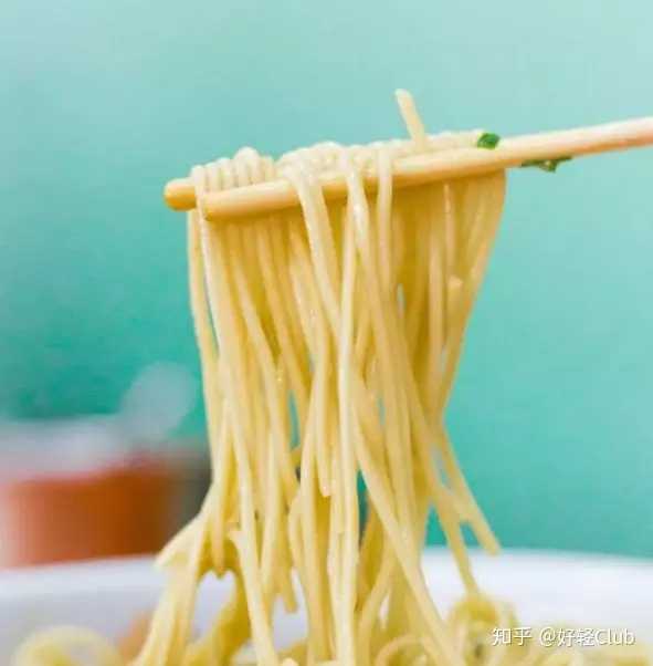 一碗热气腾腾的面条更让人暖心又暖！