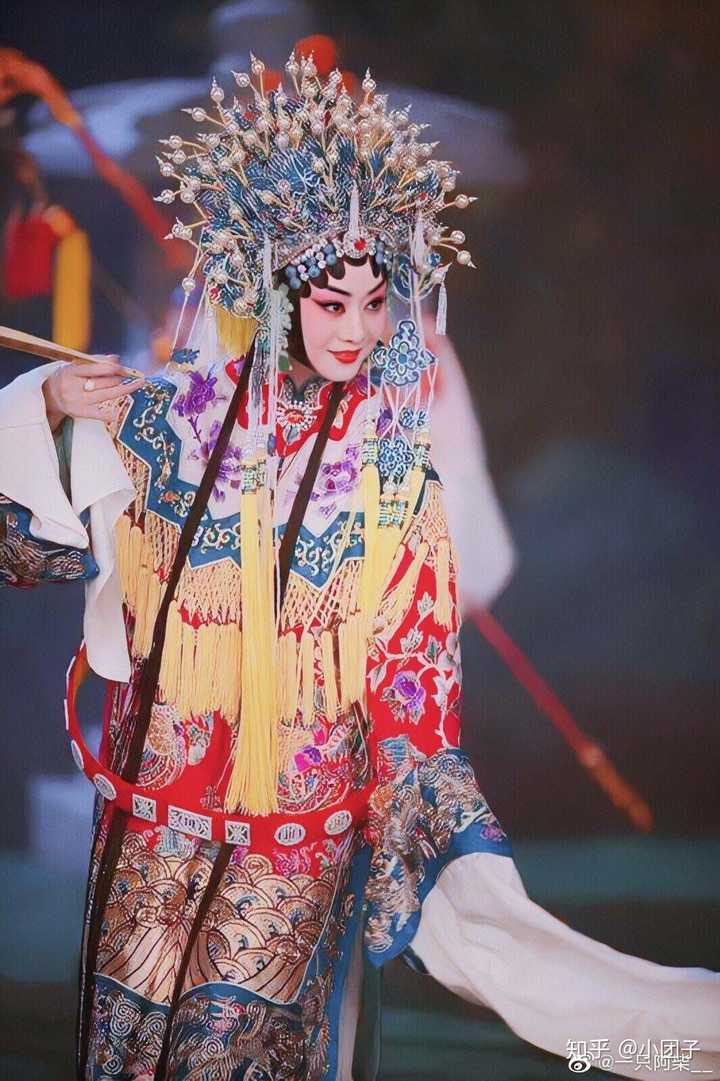 为什么现在很少有人批评京剧演员李胜素 知乎 为什么现在很少有人批评京剧演员李胜素 知乎